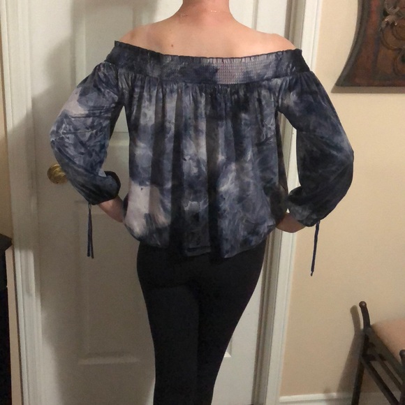 Soft velour feel off shoulder blouse - Picture 2 of 3